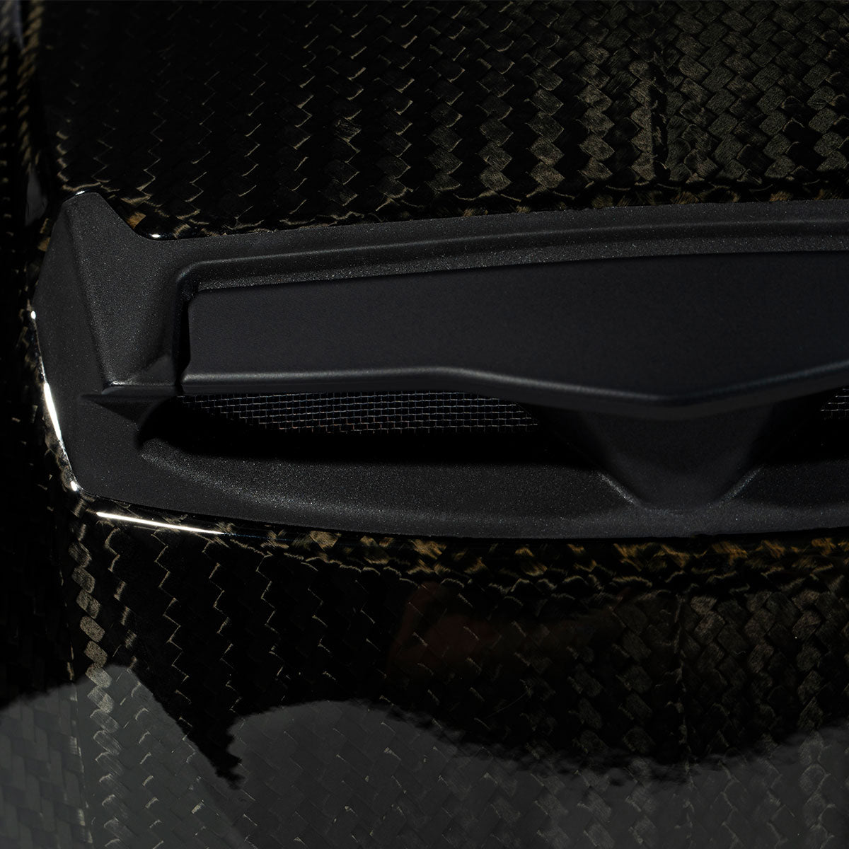 Zeus ZS-1800B Gloss Carbon Kapalı Kask