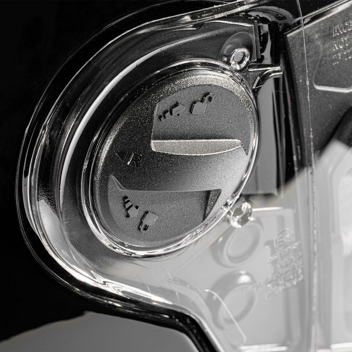 Zeus ZS-811A Black Kapalı Kask
